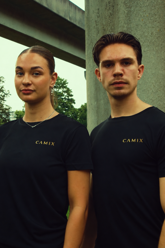 CAMIX Essential Wordmark T-Shirt in zwart